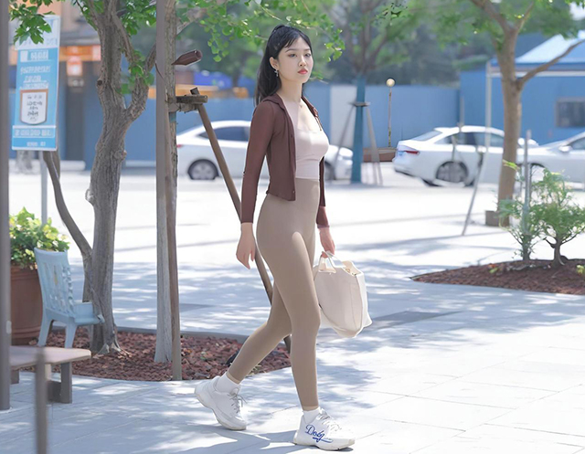 瑜伽裤穿搭 (3).jpg